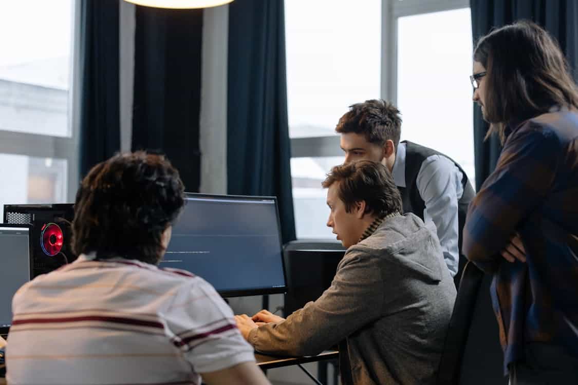 Choosing the Right AI-Enhanced Application Developer
